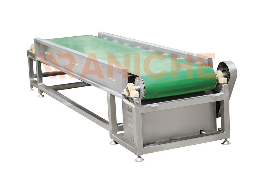 Blet-Type Crate Conveyor