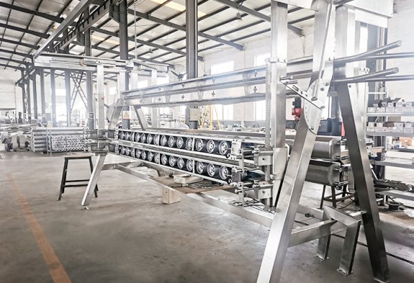 Indonesia 2000 BPH Chicken Slaughtering Line with Pre-Chilling System